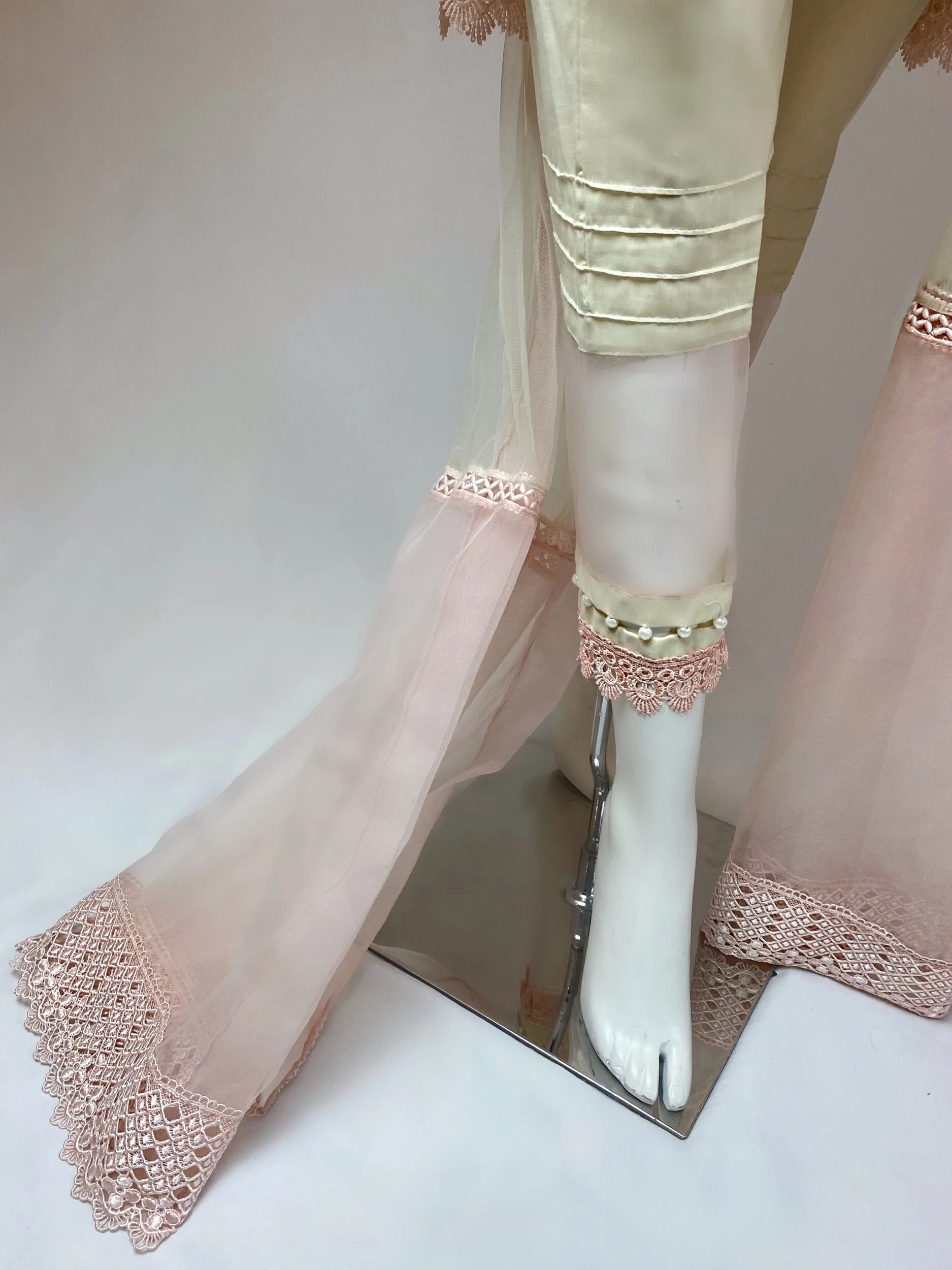 D269E412-9759-46C1-A1AA-B57D1A041B7A