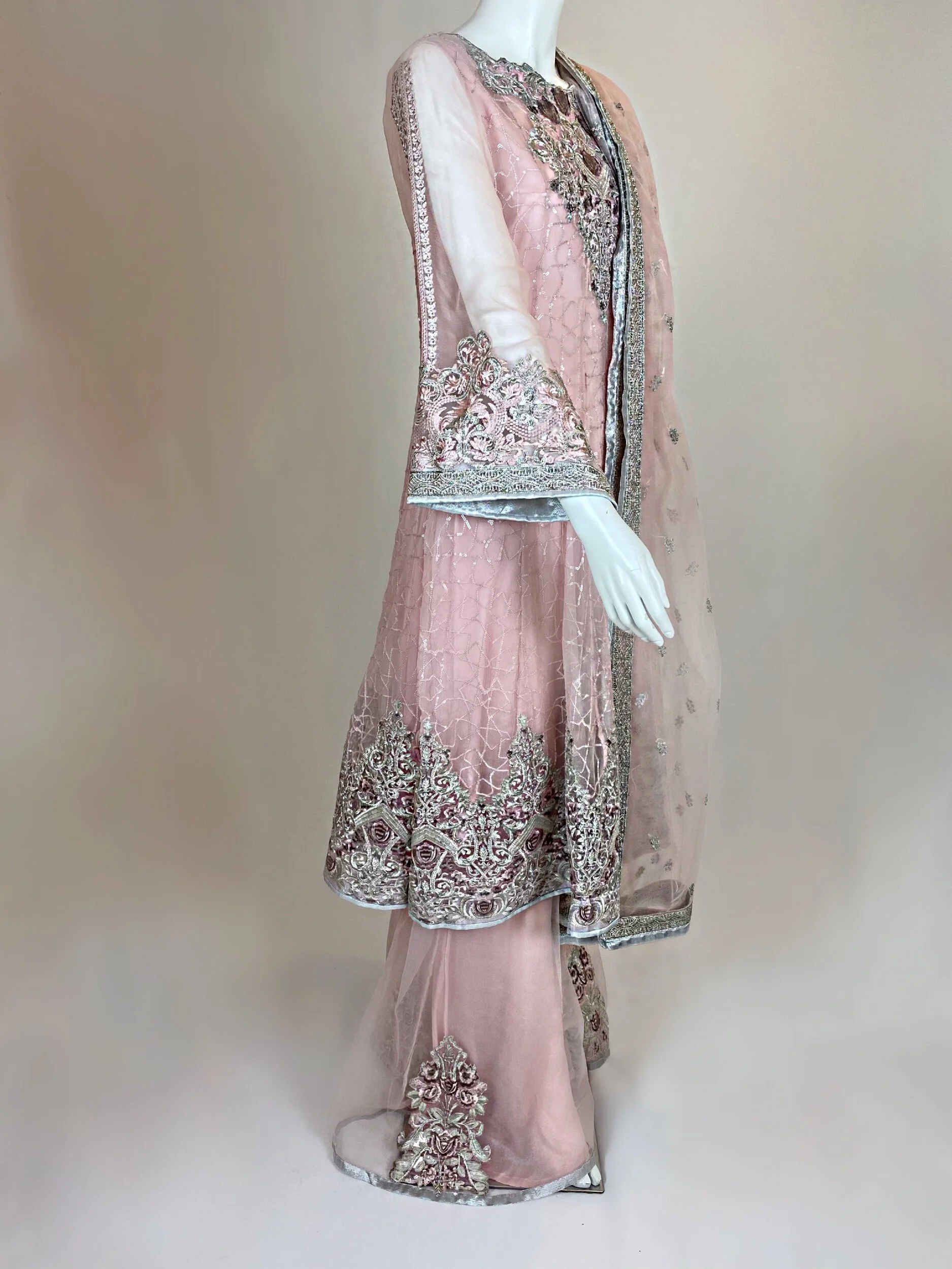 4123E180-64EC-426C-9810-A9D702EDF22E