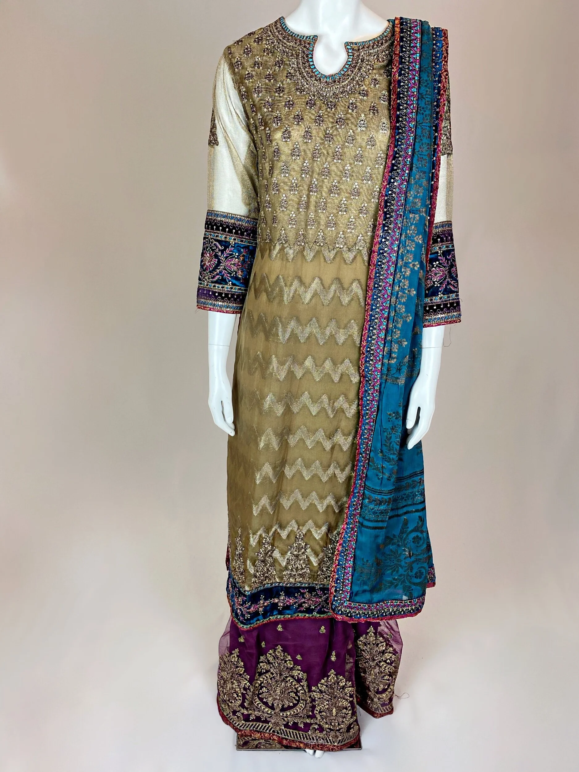 478FFD9F-46D5-4113-8B95-7C61A6FD856E