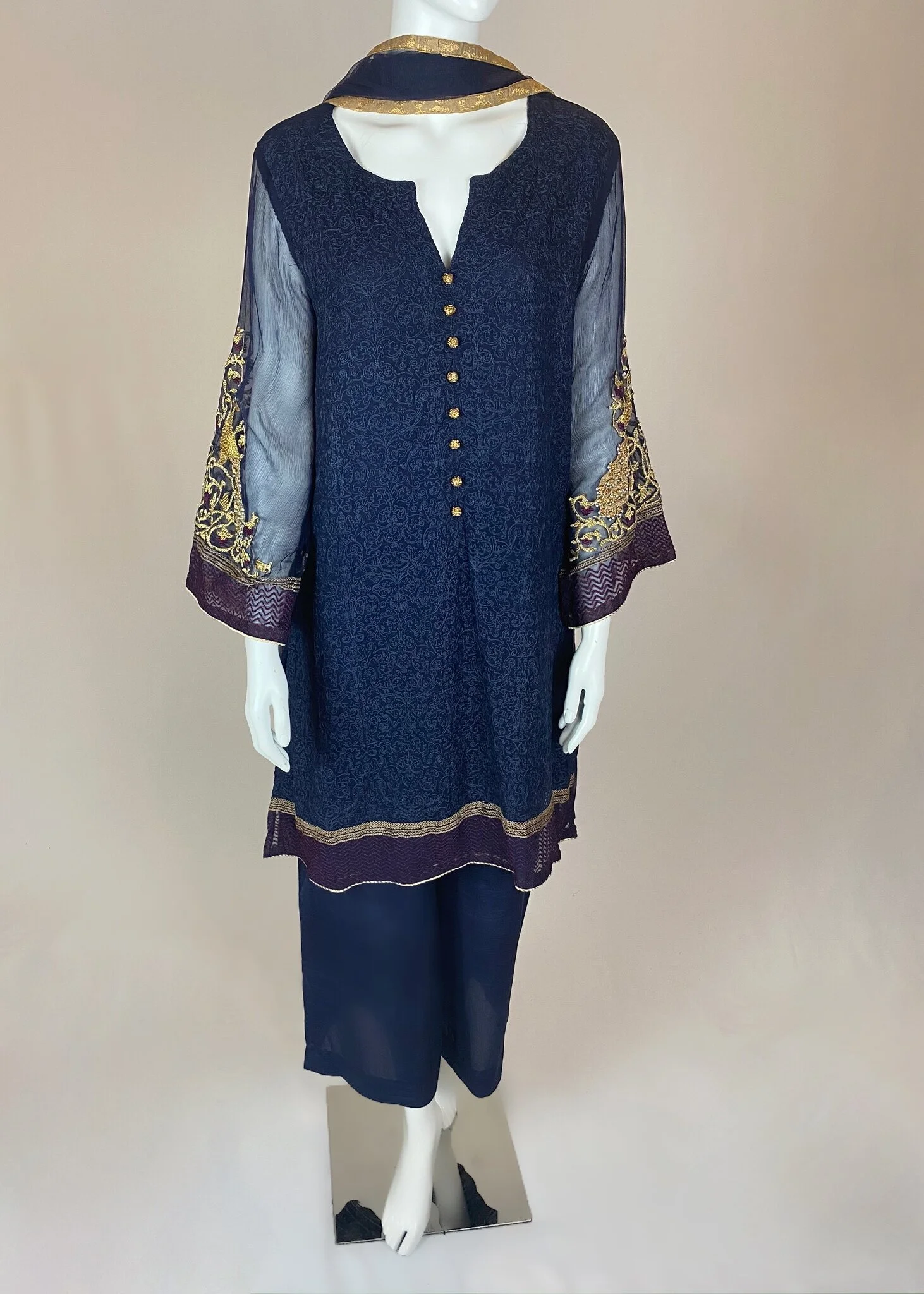 2049EDD2-F341-49B7-BFF5-8B33F556746A