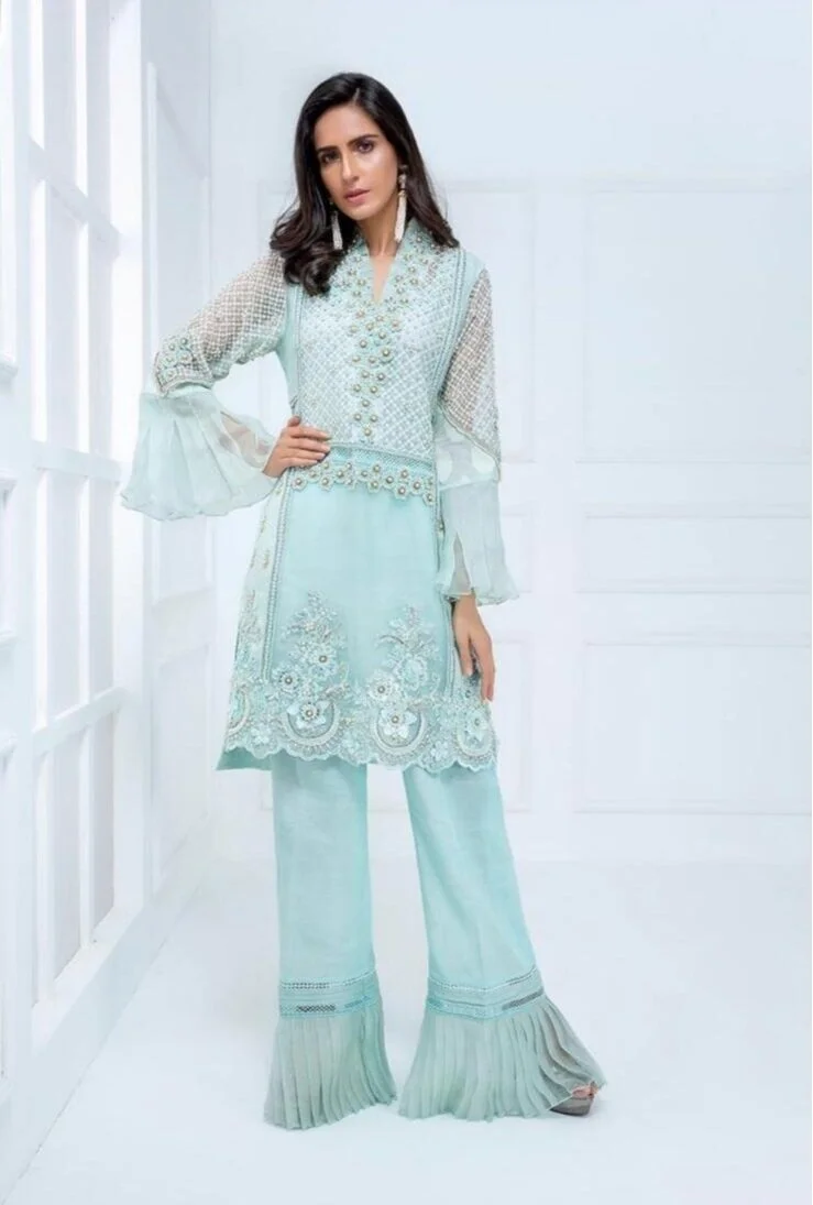 C25FF531-0DD7-4DEF-B93A-2DE1CD29F710