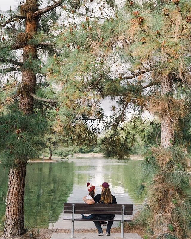 Fun engagement session with these two football lovers who decided to wear their Washington Redskins gear!