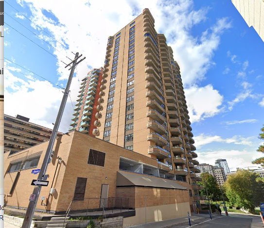 KAVLEE TOWER - 556 LAURIER AVE WEST