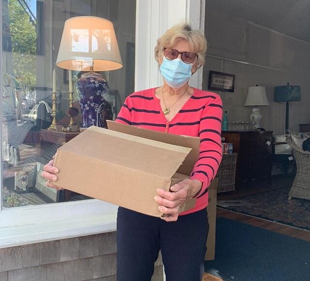 Bev from @pastandpresentseedgartown is getting ready for Phase 2 that starts today in Massachusetts! Retail shops are allowed customers inside (with guidelines) and we are excited for our local edgartown businesses! Please be safe, wear a mask, and a
