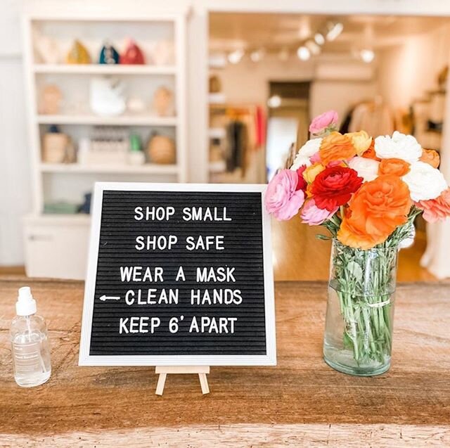 Shops all over town are taking initiative in their own ways and we love how each local brand adapts and shares their guidelines. Here is a gorgeous sign from @shopslate and their guidelines:⠀
⠀
&quot;Face masks must be worn at all times in the store 