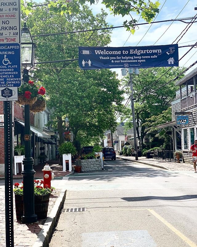 Welcome to Edgartown 🌊 to keep you and our town safe, we ask you follow social distancing guidelines whenever you can, wear a mask as you stroll downtown and when inside shops, and continue to practice hand washing as much as possible! Thank you ❤️ 