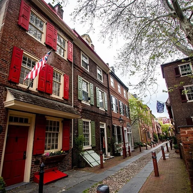America&rsquo;s Oldest Street #elfrethsalley #philadelphia #oldcity #quarantine #canonphotography #canon80d
