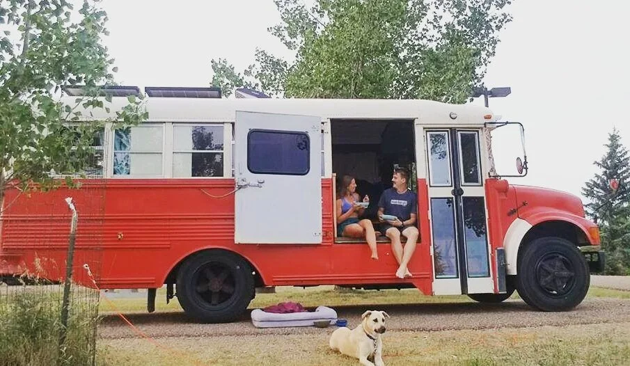 Living out of a Bus Ed. 1 - 5-star Experience