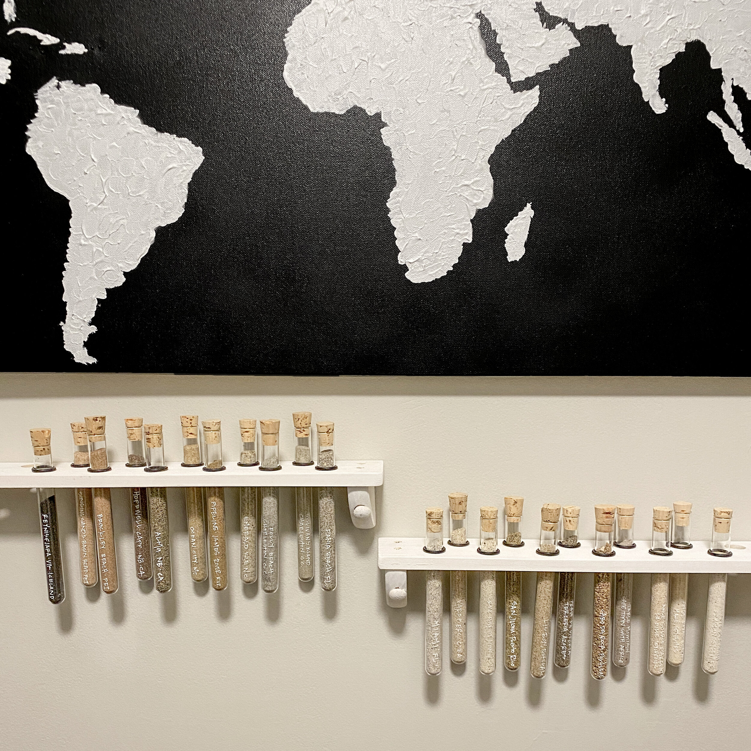 Home: Sand Shelf Display