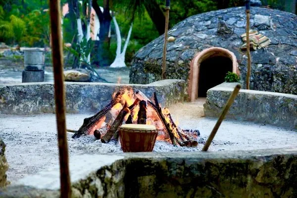 Temazcal_Stones_and_Fire_600x600.jpeg