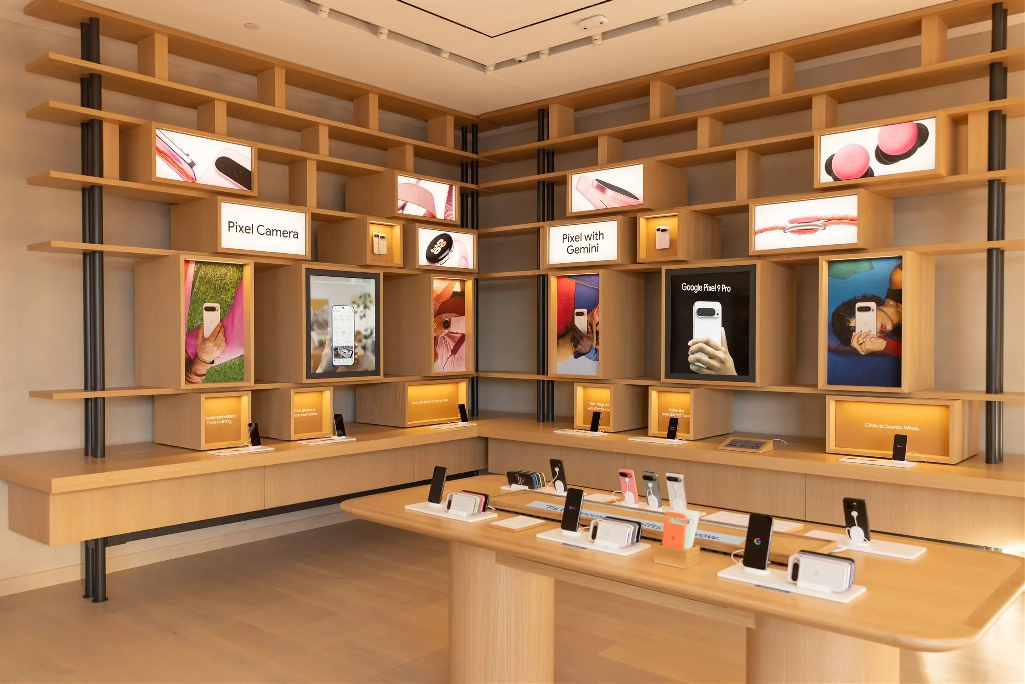 Google Store grand opening  (Oakbrook) photographed by Chicago Event Photographer Paul Hairlson Photography