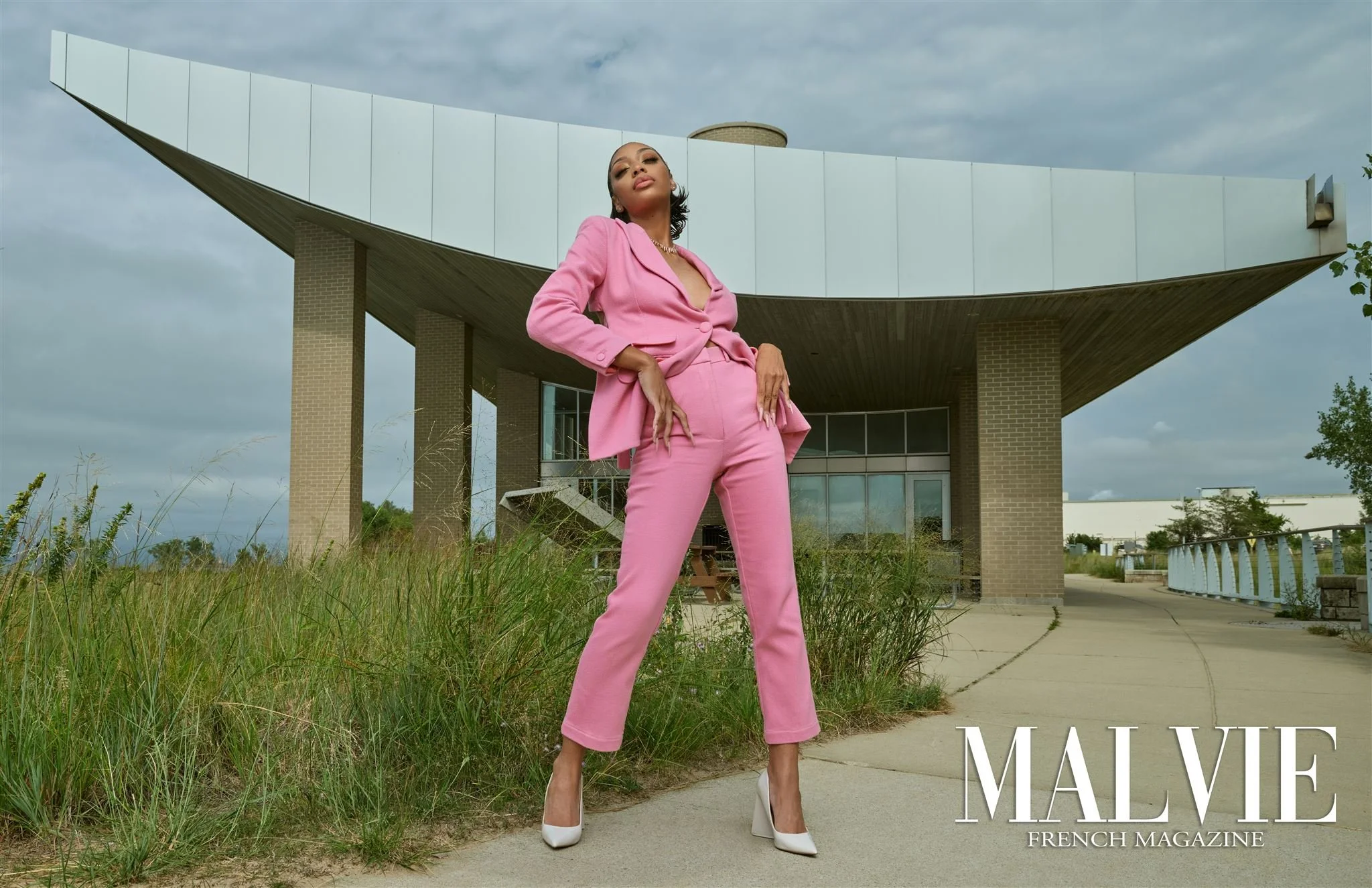 09_Riverwalk BACK_image2_websize.jpg