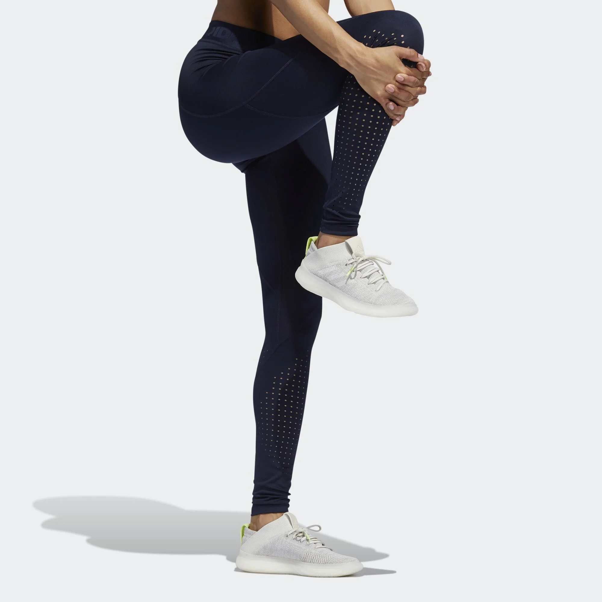 Alphaskin_Performance_Long_Tights_Blue_EB3736_25_model.jpg