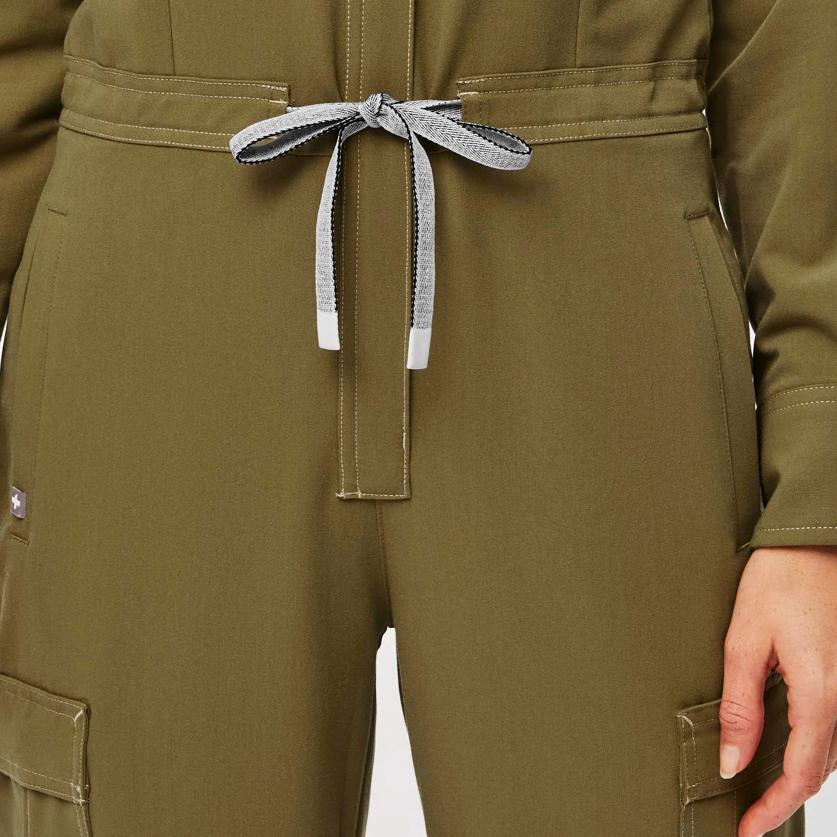 Q2_2023_05_MARTINI-OLIVE_MILLER-JUMPSUIT_W_PALONIA_18907.jpg