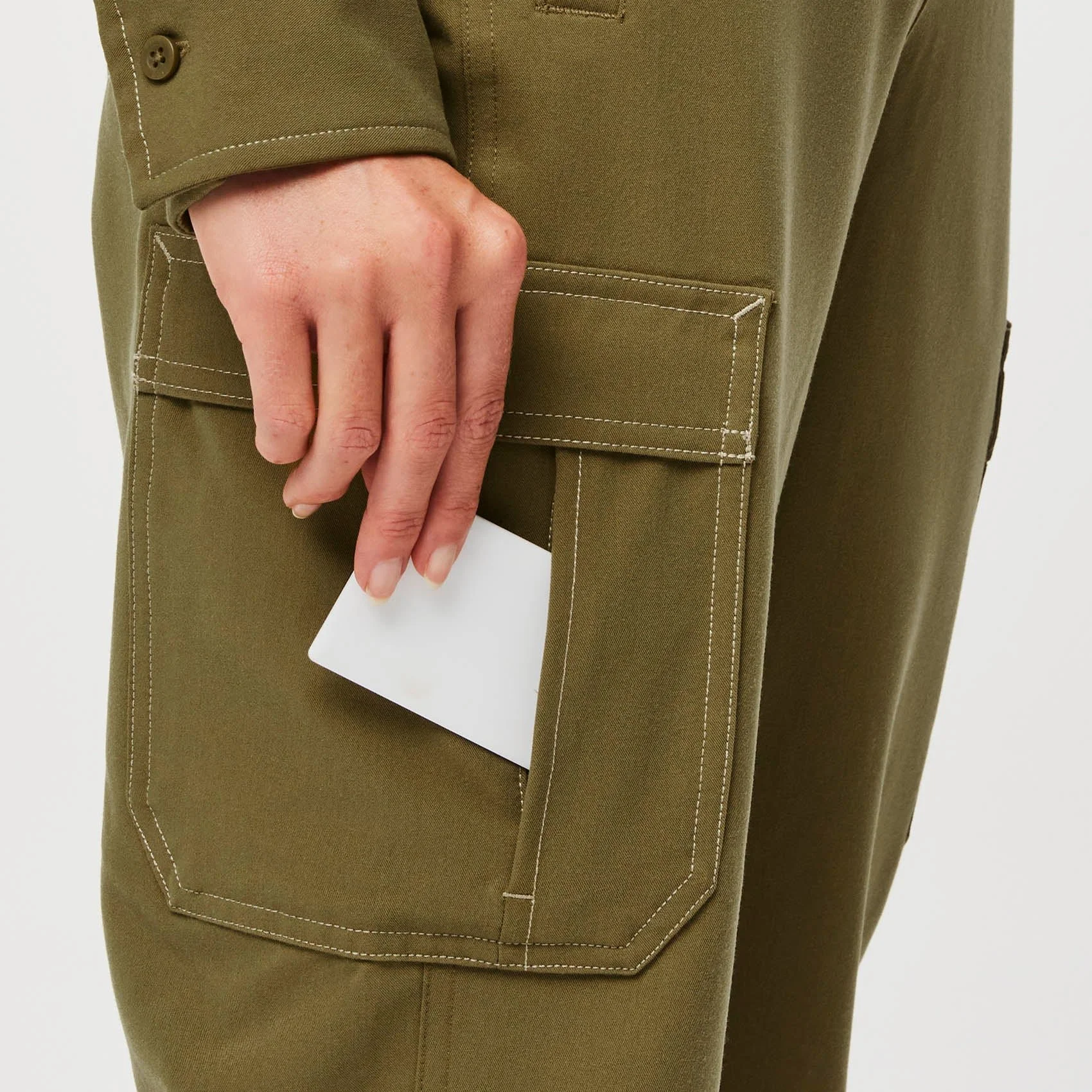 Q2_2023_05_MARTINI-OLIVE_MILLER-JUMPSUIT_W_PALONIA_18914.jpg