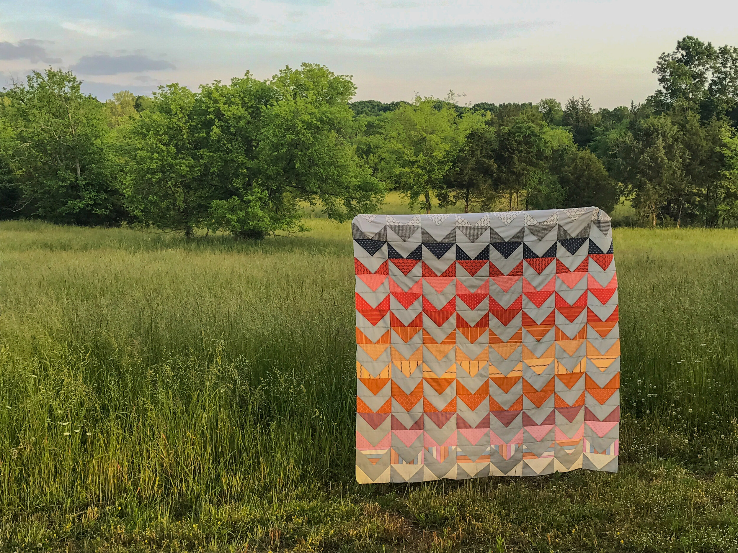 Emily chose a single background fabric and paired it with Ruby Star Society’s Warp + Weft collection by Alexia Abegg and I cannot get enough of this quilt! I can only imagine how soft and snuggly it’s going to be! Find Emily on IG @marthajanecreations.