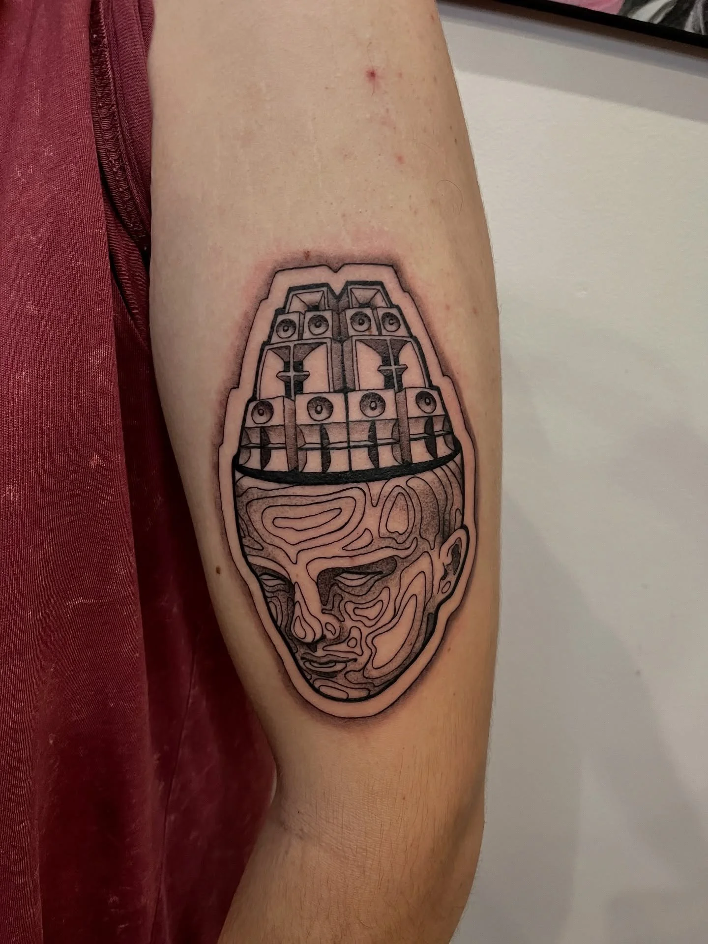 Soundsystem appreciation for Jai&rsquo;s first tattoo last week. I loved bringing this one to life ♡
For bookings/enquiries send me a DM or email: s.amaterstein@gmail.com

.
.
.
.
.
#amatersteinart #tanukitattoo #hawthorn #melbournetattoo #soundsyste