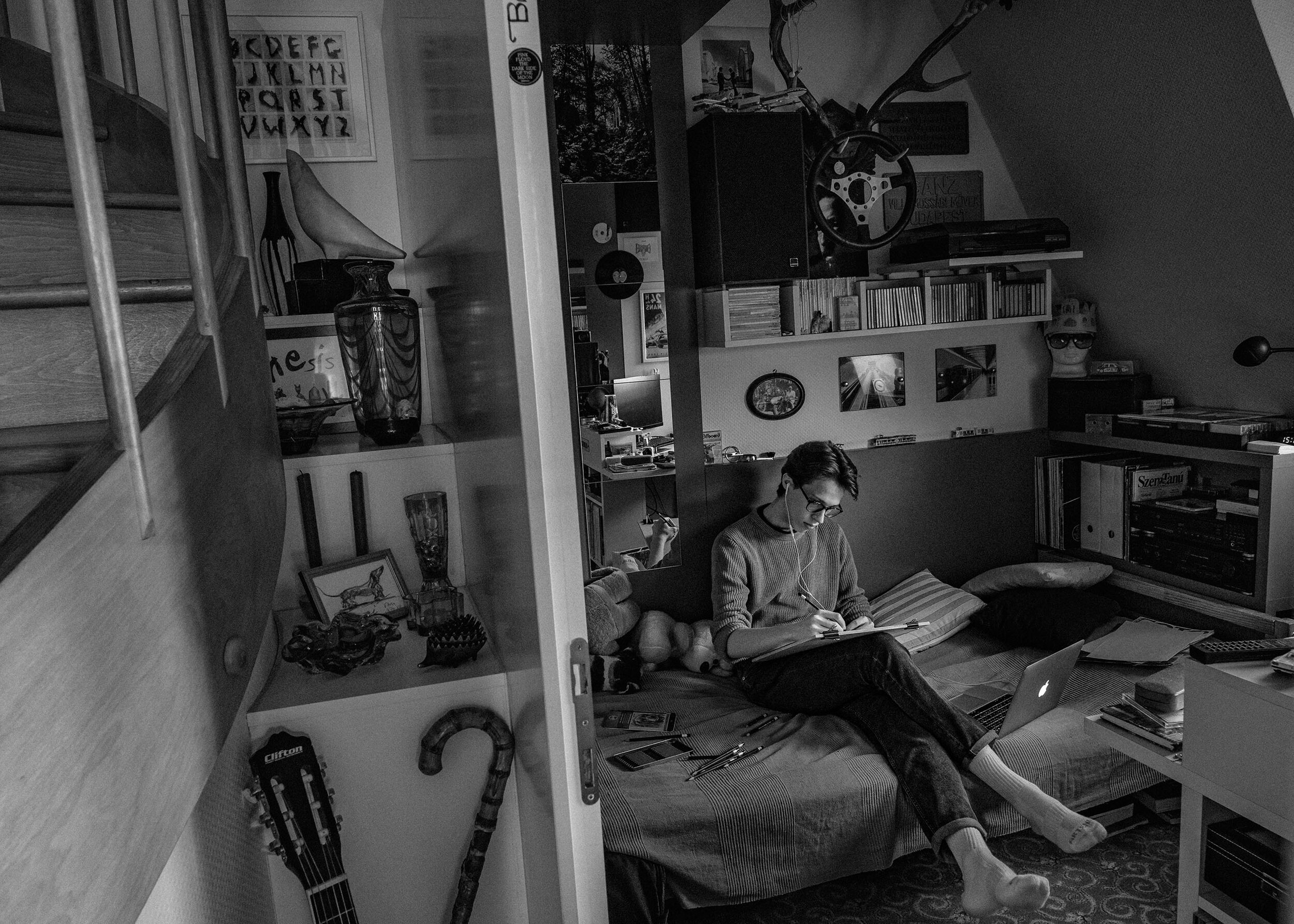 Nineteen years old Artúr just finished high school under lockdown in Budapest, isolated from classmates and friends. He took his final exams after two months of lock-up at home and started university in the same situation September, 2020 while all