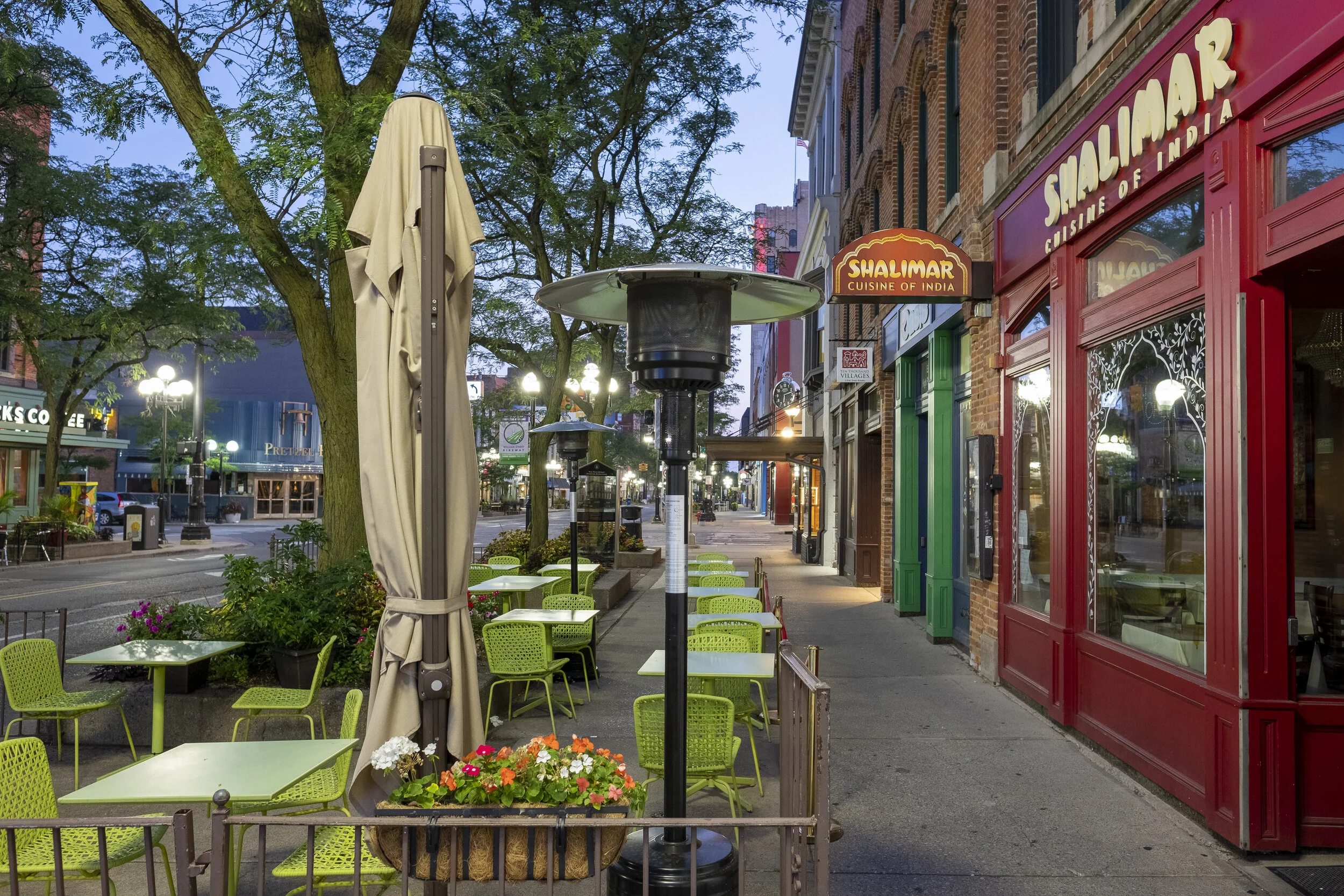 sidewalk cafes - ann arbor michigan