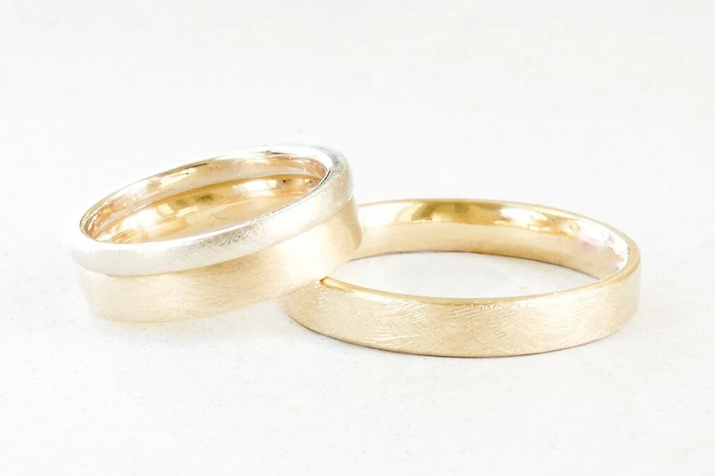 EHERINGE AUS 18KT MITTELGOLD MIT VORSTECKRING IN WEISSGOLD Nº56