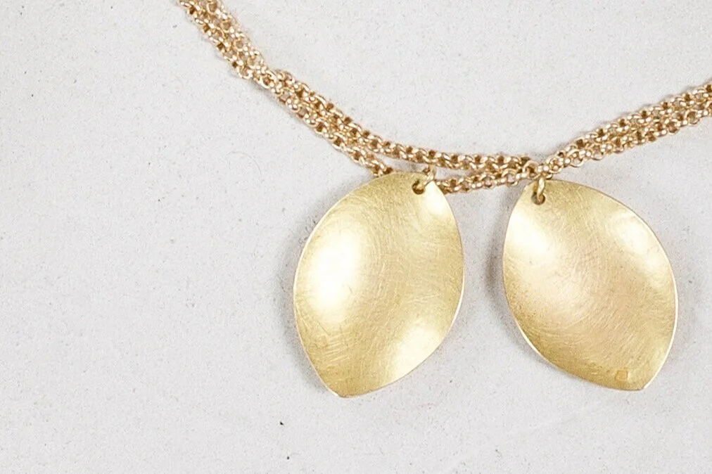 KETTE MIT BLÄTTERANHÄNGERN AUS 18KT GELBGOLD Nº24