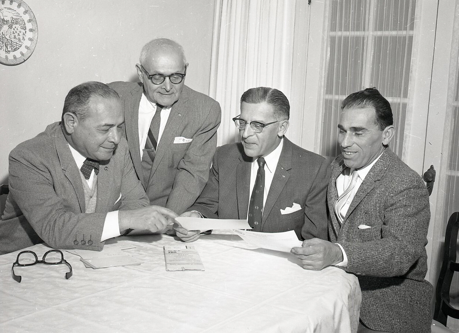 Annual Zionist Fund Dinner Committee at J.H. Cohen's House ca. 1960