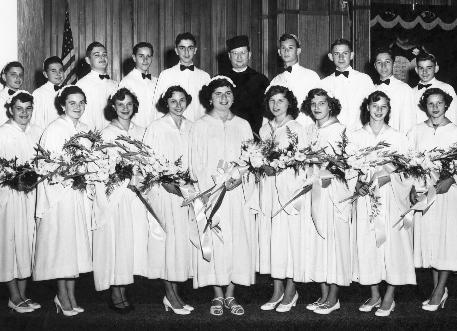 Temple Beth Israel confirmation class ca. 1952