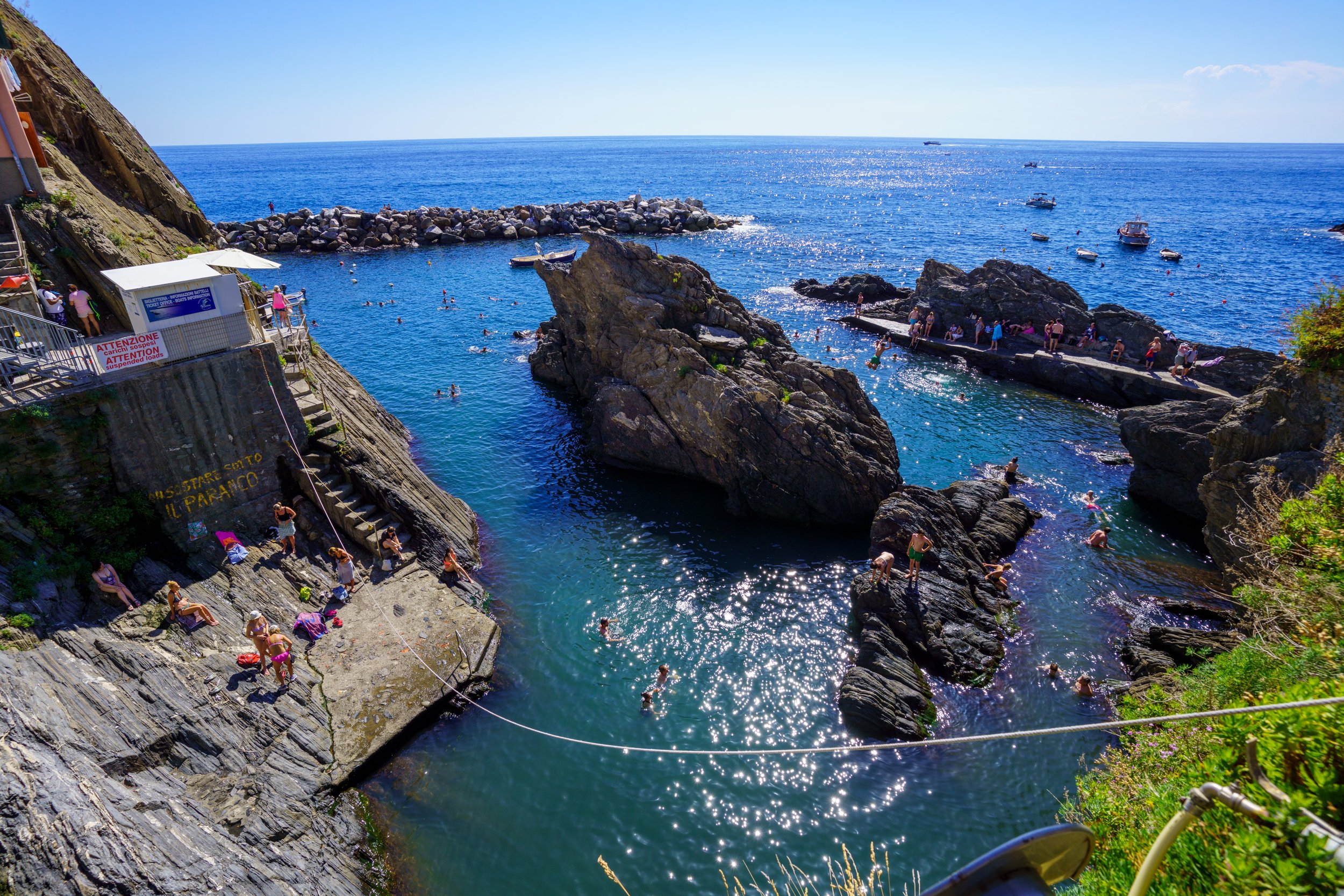 The cliff jumping area at Manarola (photo/Jason Rafal) 