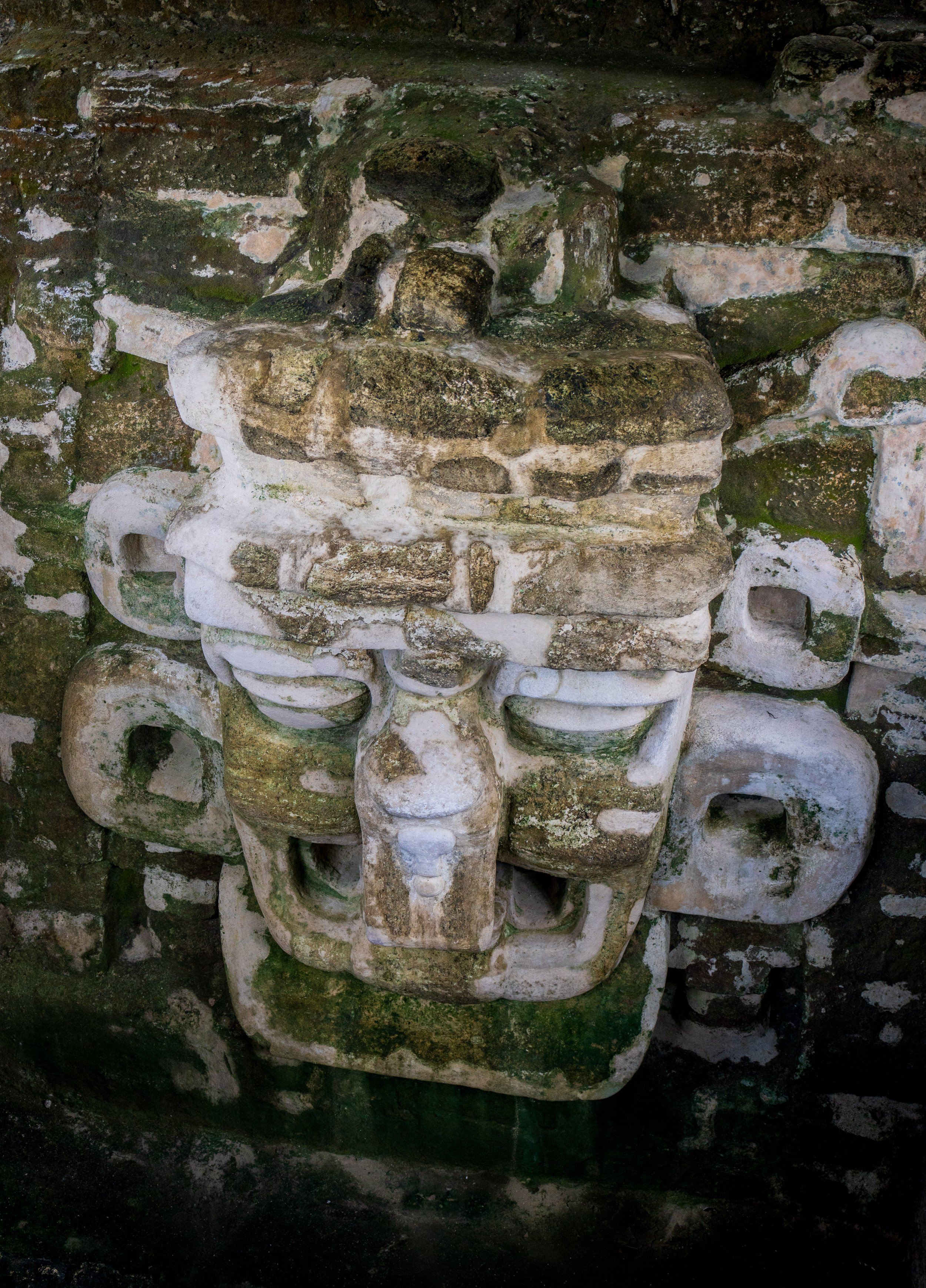  An incredible giant mask carving (photo/Jason Rafal) 