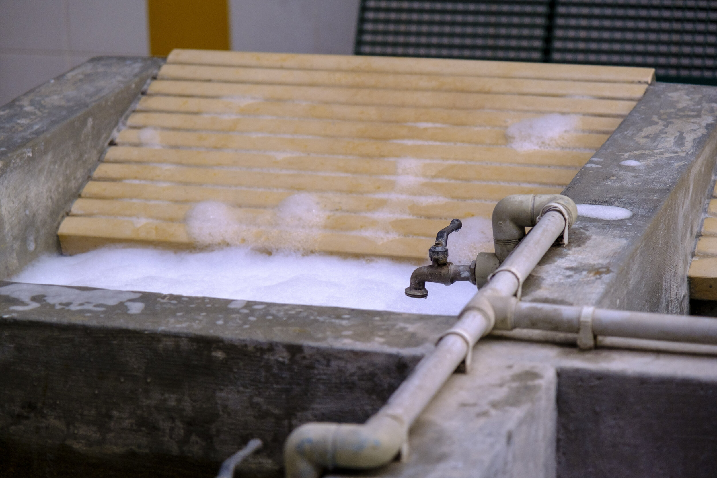  The residents of Alfama still use by-hand communal laundry (Photo/Jason Rafal) 