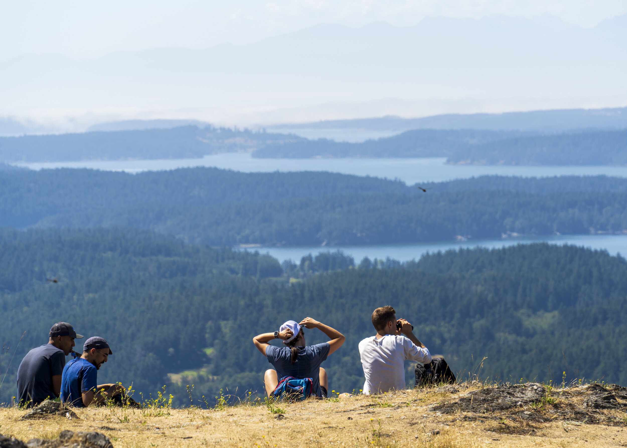  We joined the handful of people at Orcas Knob (photo/Jason Rafal) 