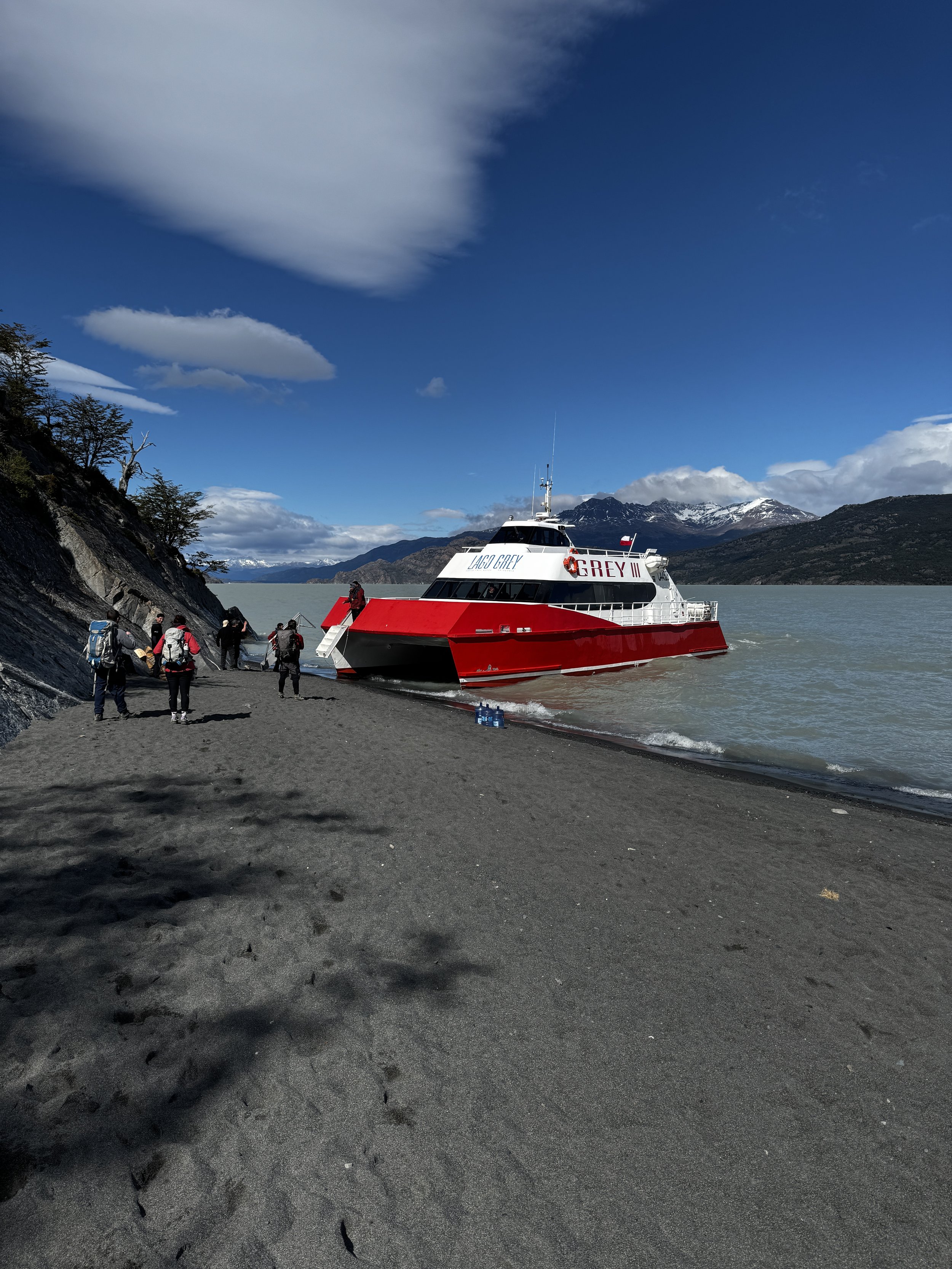  The boat picking us up (photo/Jason Rafal) 