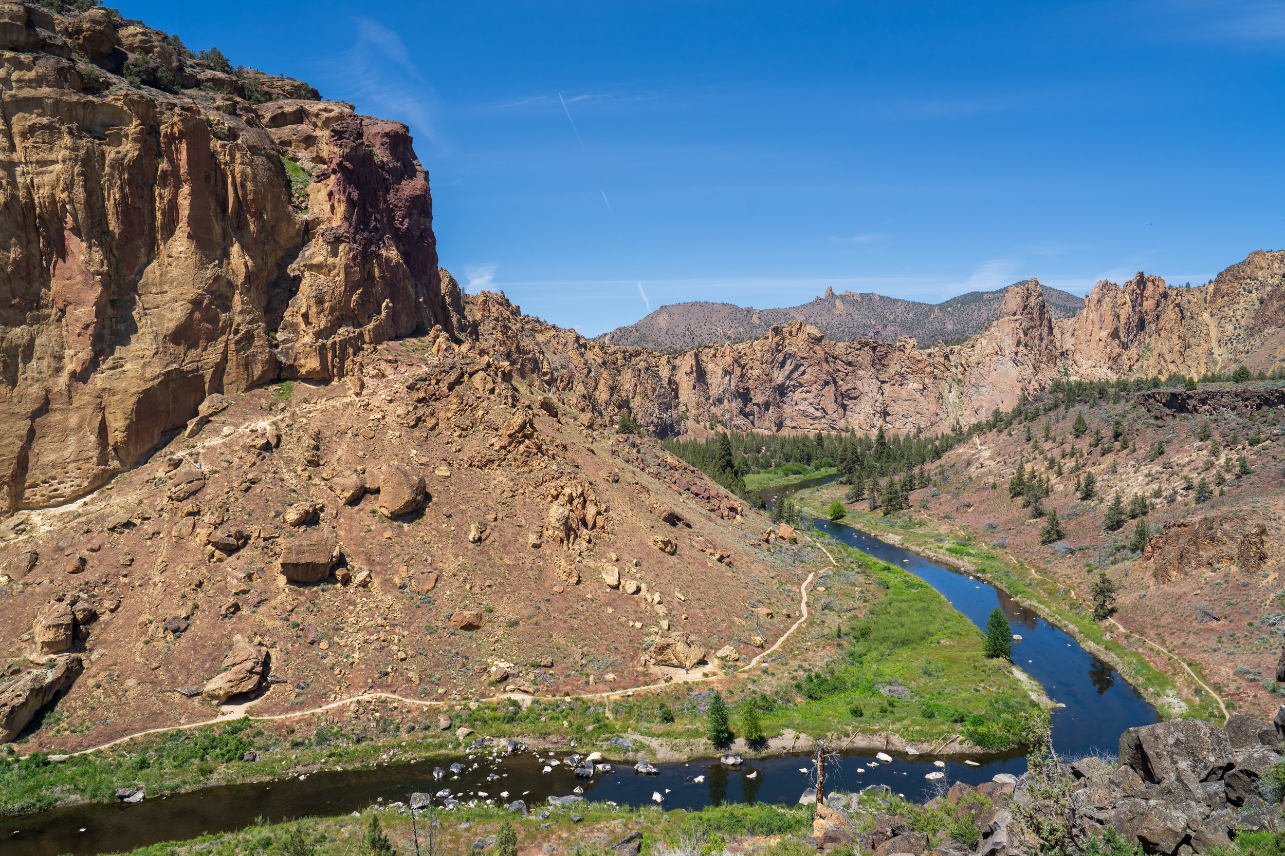  Dramatic views at Smith Rock State Park (photo/Jason Rafal) 