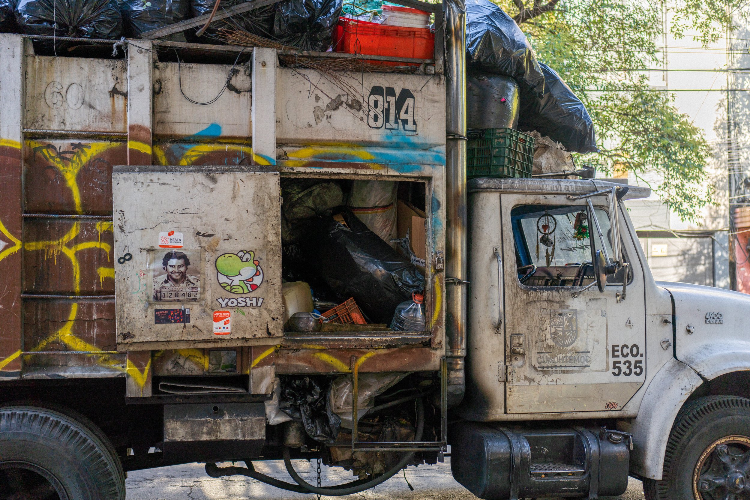 A Yoshi garbage truck (photo/Jason Rafal)