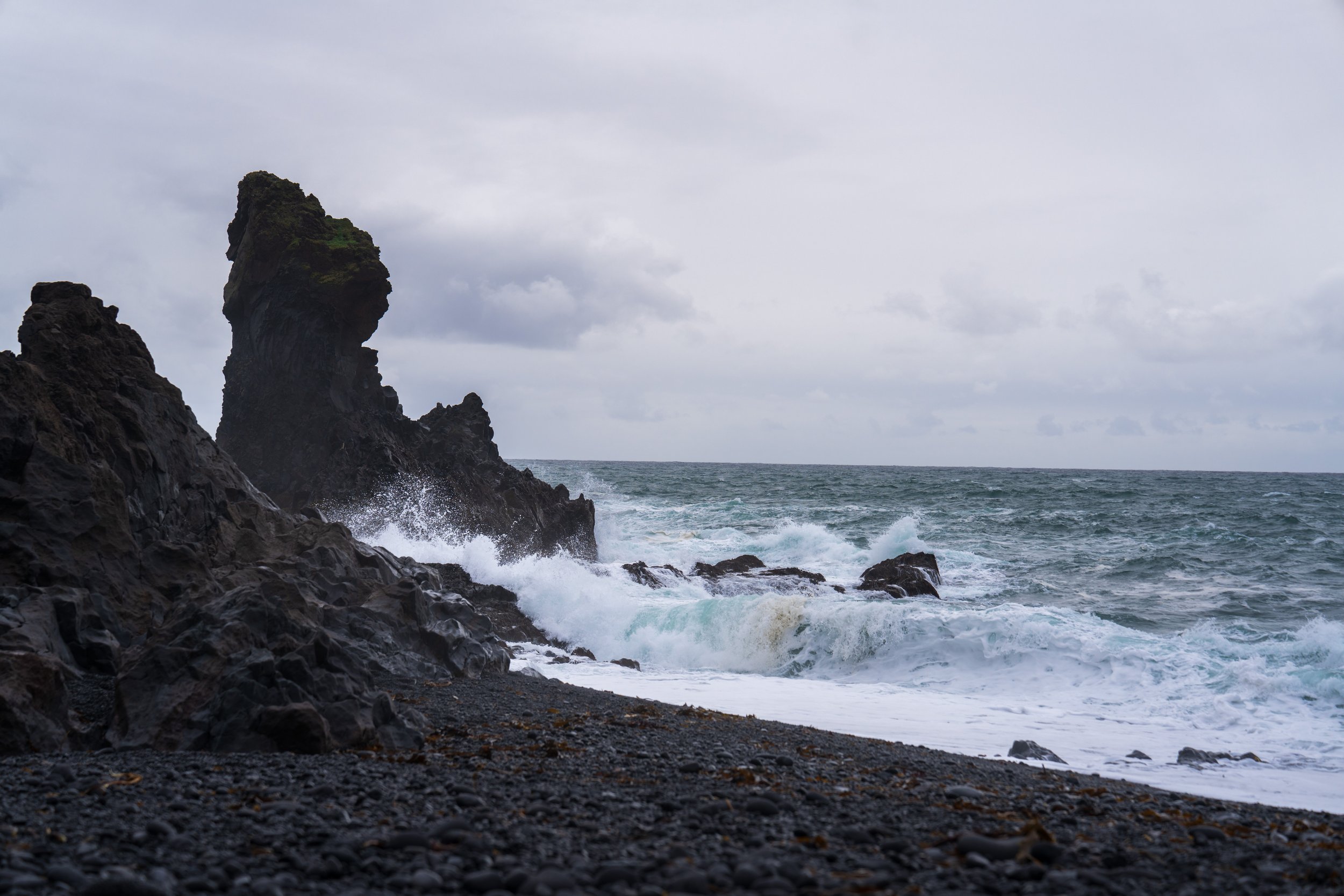  Moody waves (photo/Jason Rafal) 