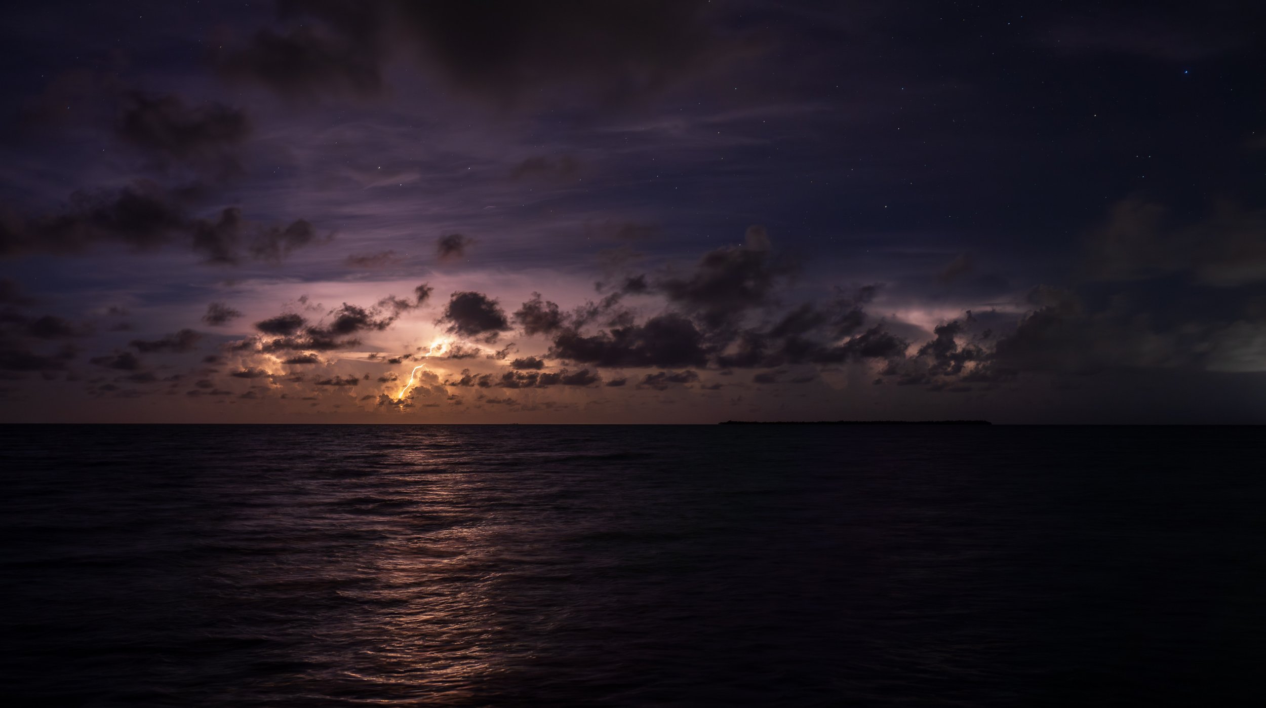  An awesome picture from the storm (photo/Jason Rafal) 