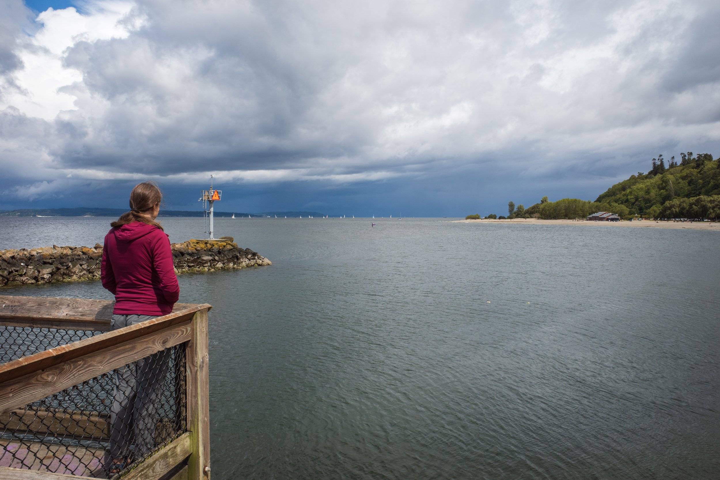  Watching for seals (photo/Jason Rafal) 