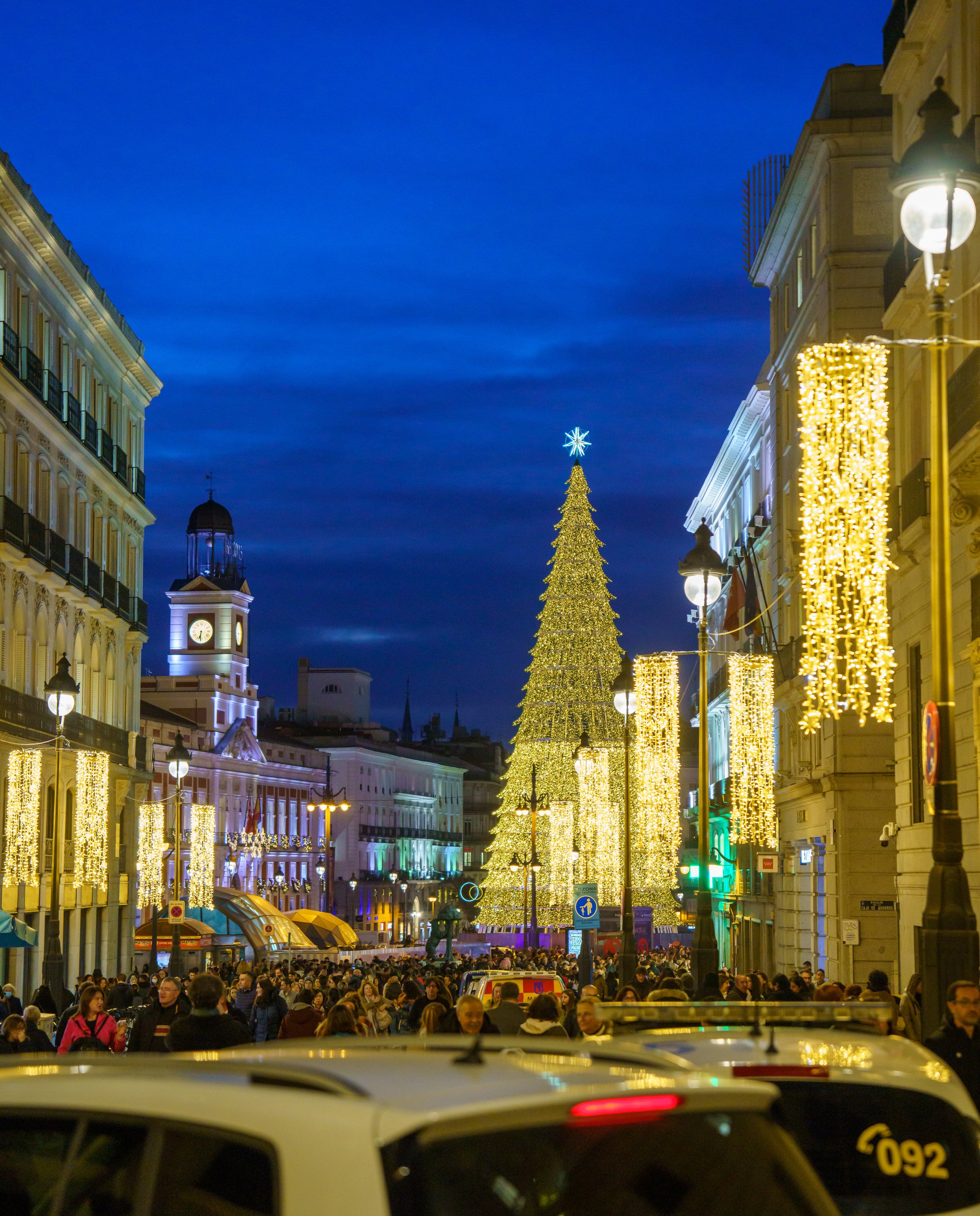  More tree, more lights, more foot and car traffic (photo/Jason Rafal) 