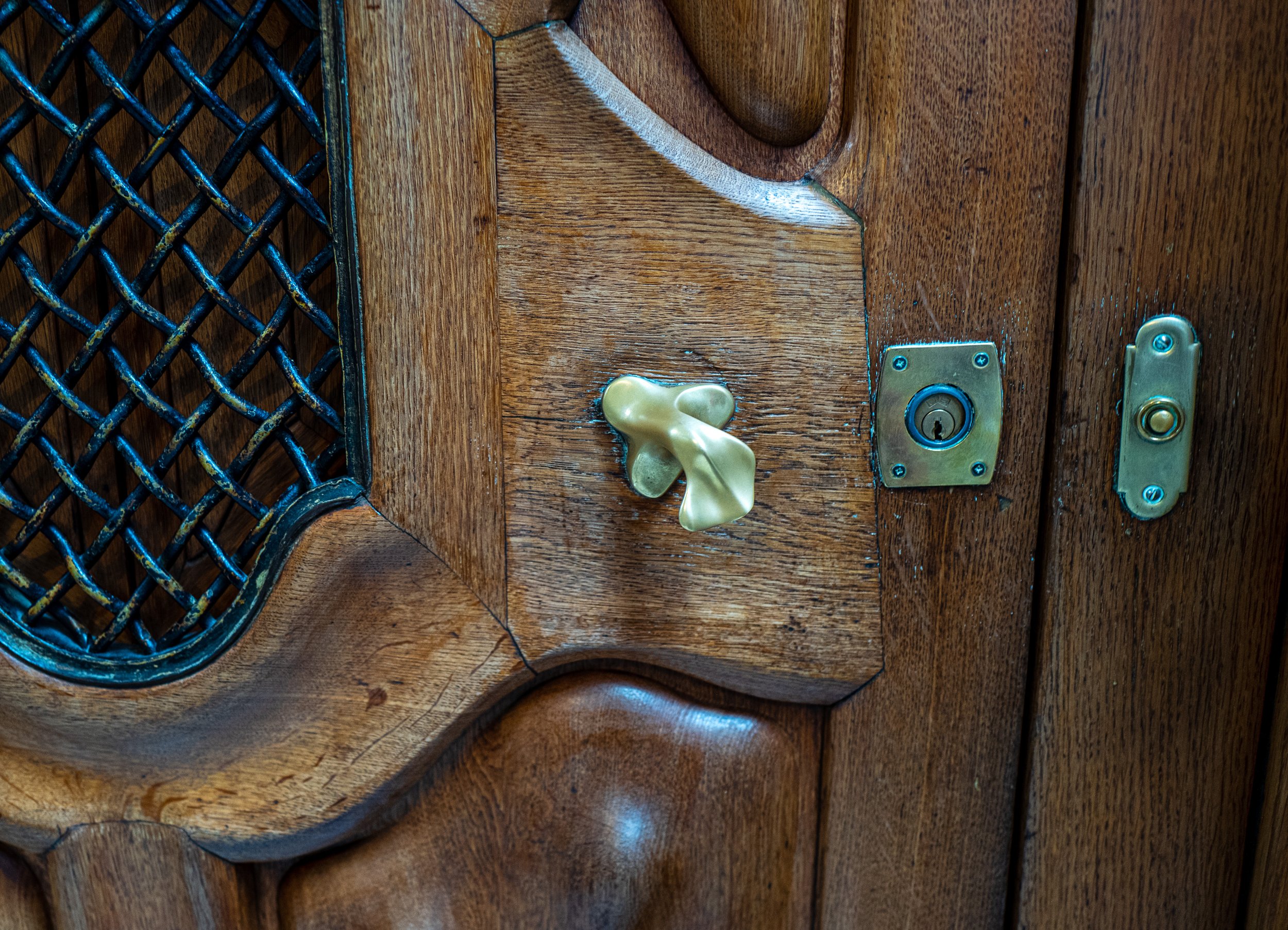  One of the doorknobs that Jason fell in love with (photo/Jason Rafal) 