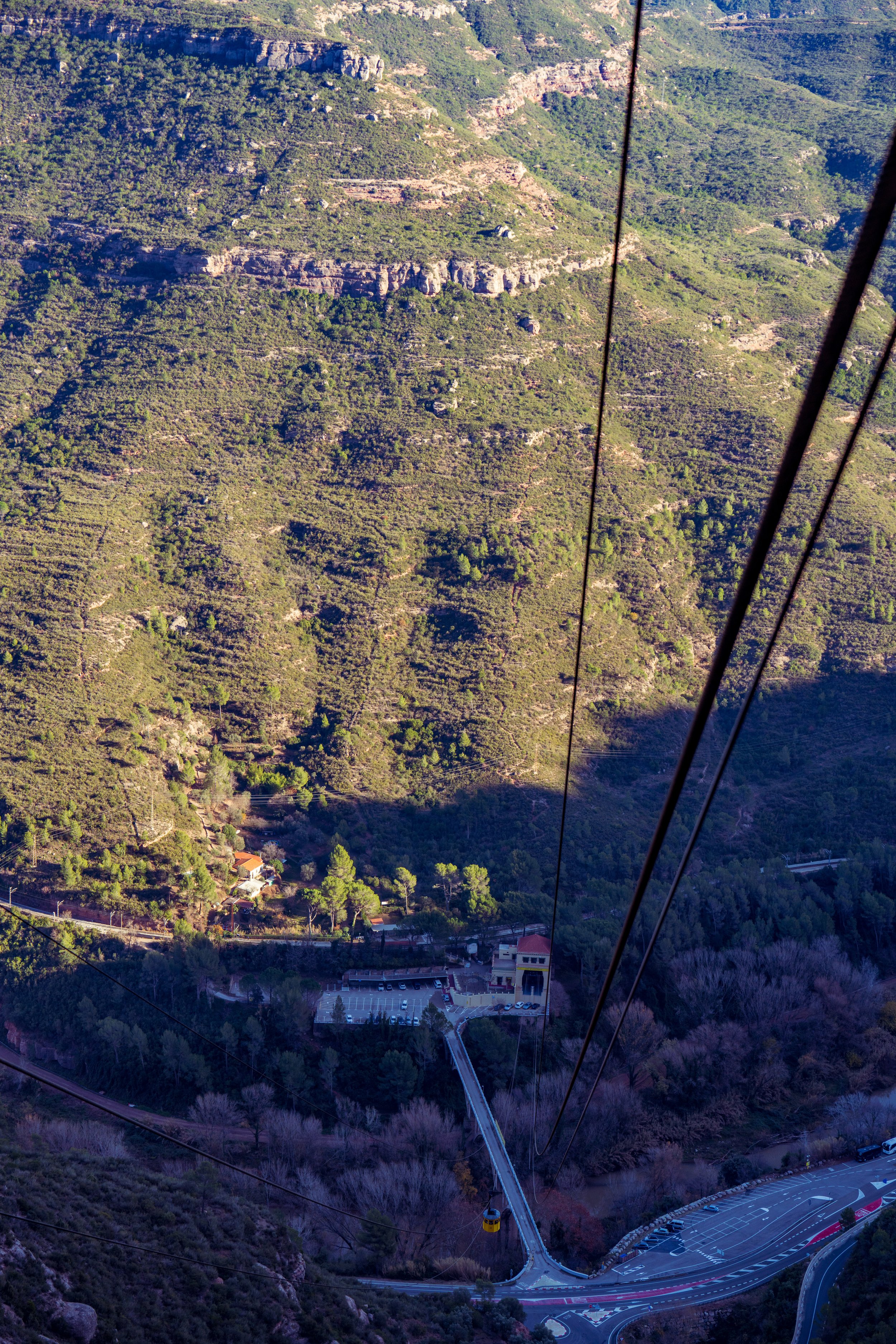  Taking the gondola back down the mountain (photo/Jason Rafal) 