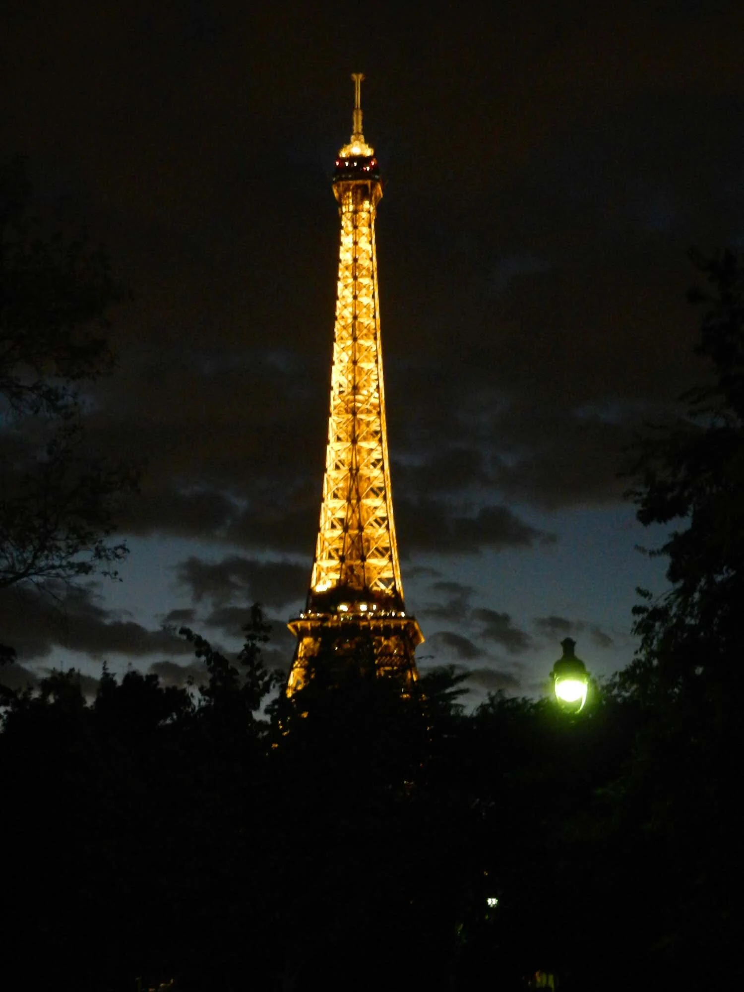 tour-eiffel-paris.jpg