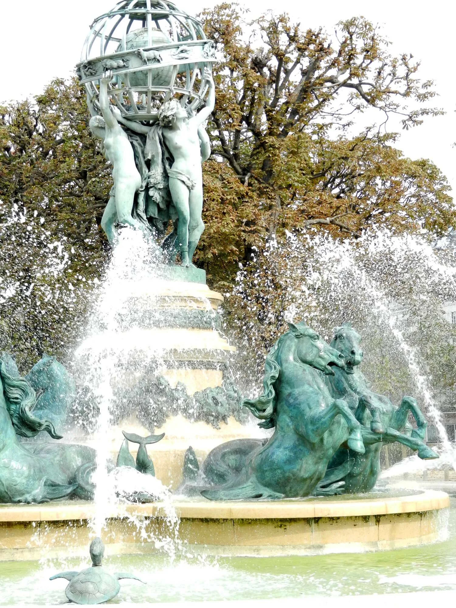 park-fountain-paris.jpg