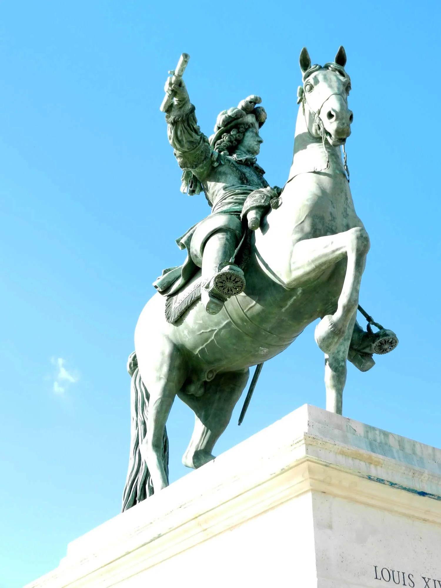 versailles-louis-iv-paris.jpg