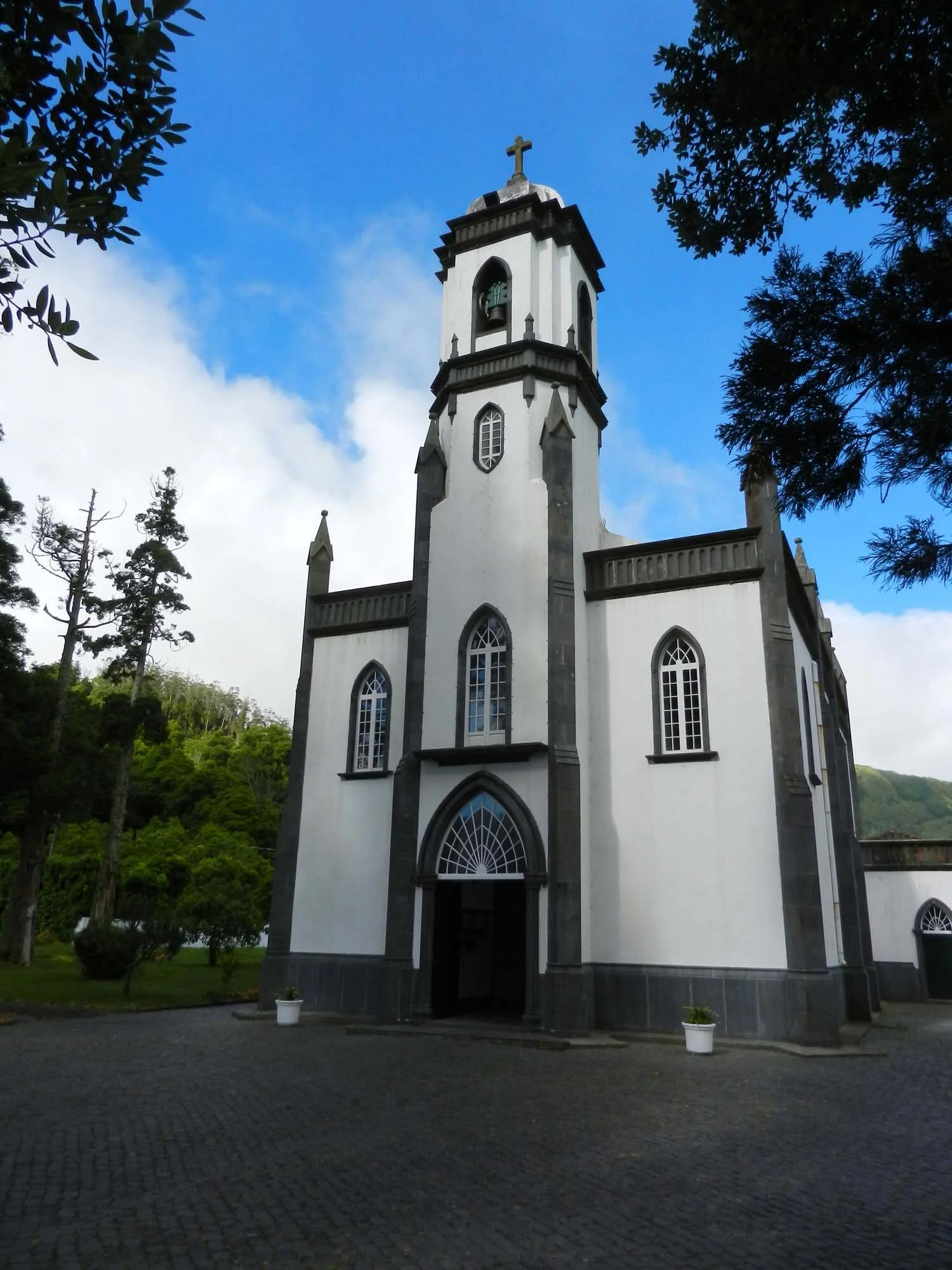 church-azores.jpg