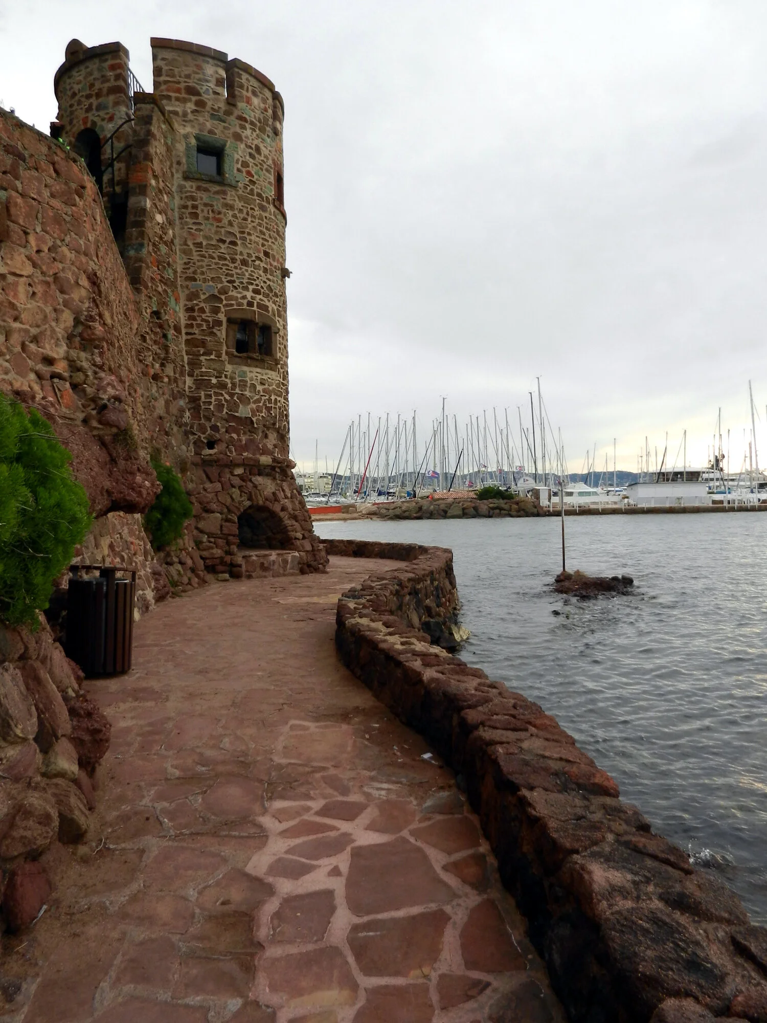 castle-walkway-napoule.jpg