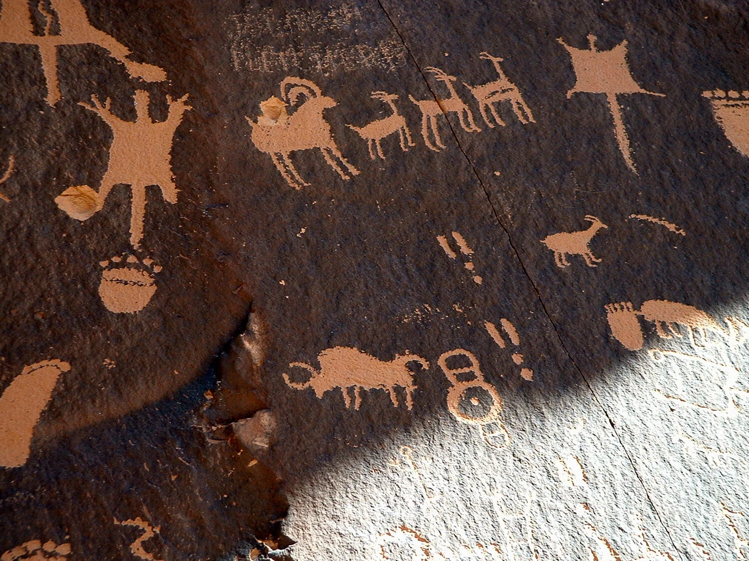 Copy of Newspaper Rock (19).jpg