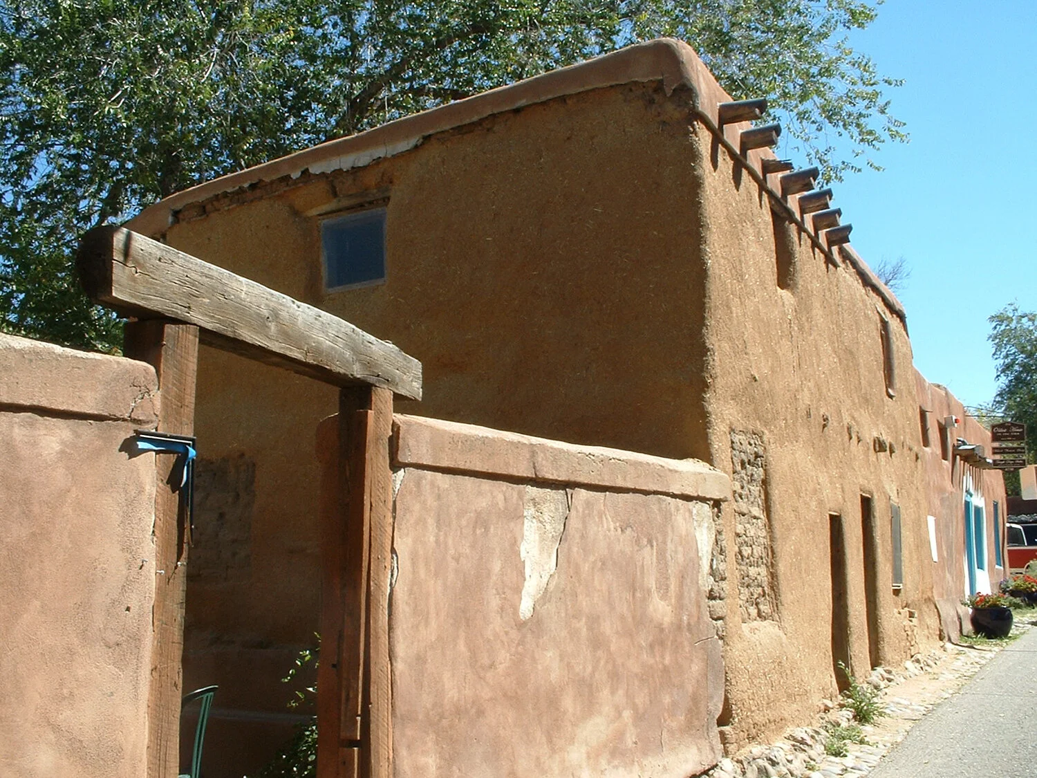 Santa Fe NM Oldest House.jpg