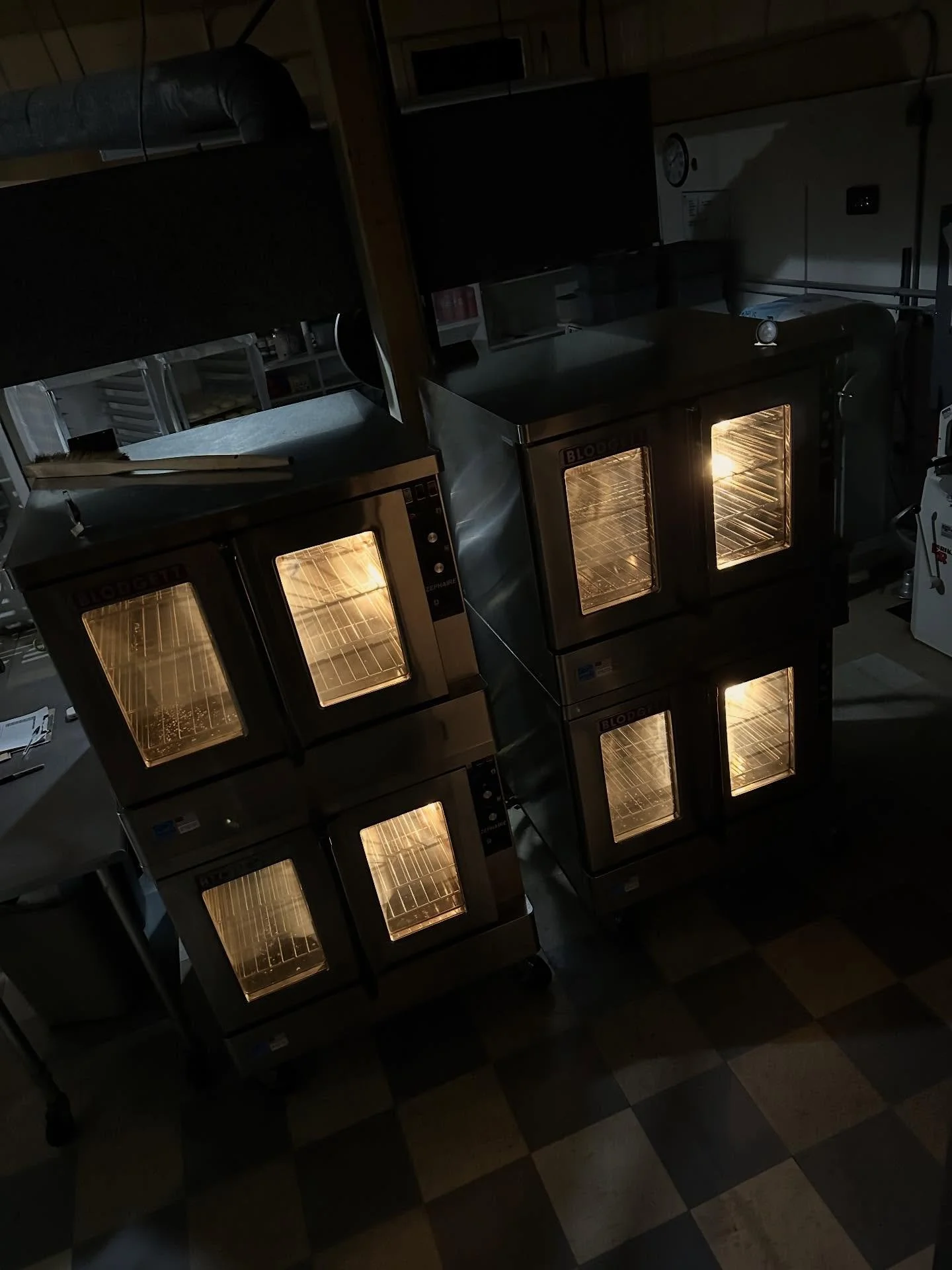 Sunday is now fair game for Mt. Bagel!  Roll out of bed and make your way to the shop for some fresh rounds.  Starting tomorrow, we&rsquo;ll be firing up the ovens and baking your end of week comfort carbs.  We&rsquo;ll be open regular hours 9:00-2:0