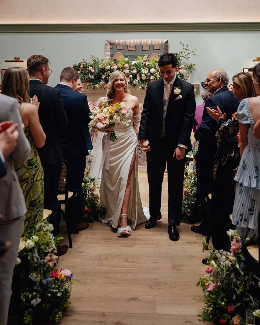 Congratulations to Charlotte &amp; Keyan who got married at Kin House earlier this month surrounded by love and springy flowers. Fabulous photo by 📸 @bolerayphotography 
.
.
#wiltshireflorist #hampshireflorist #cotswoldflorist #bathflorist #bristolf
