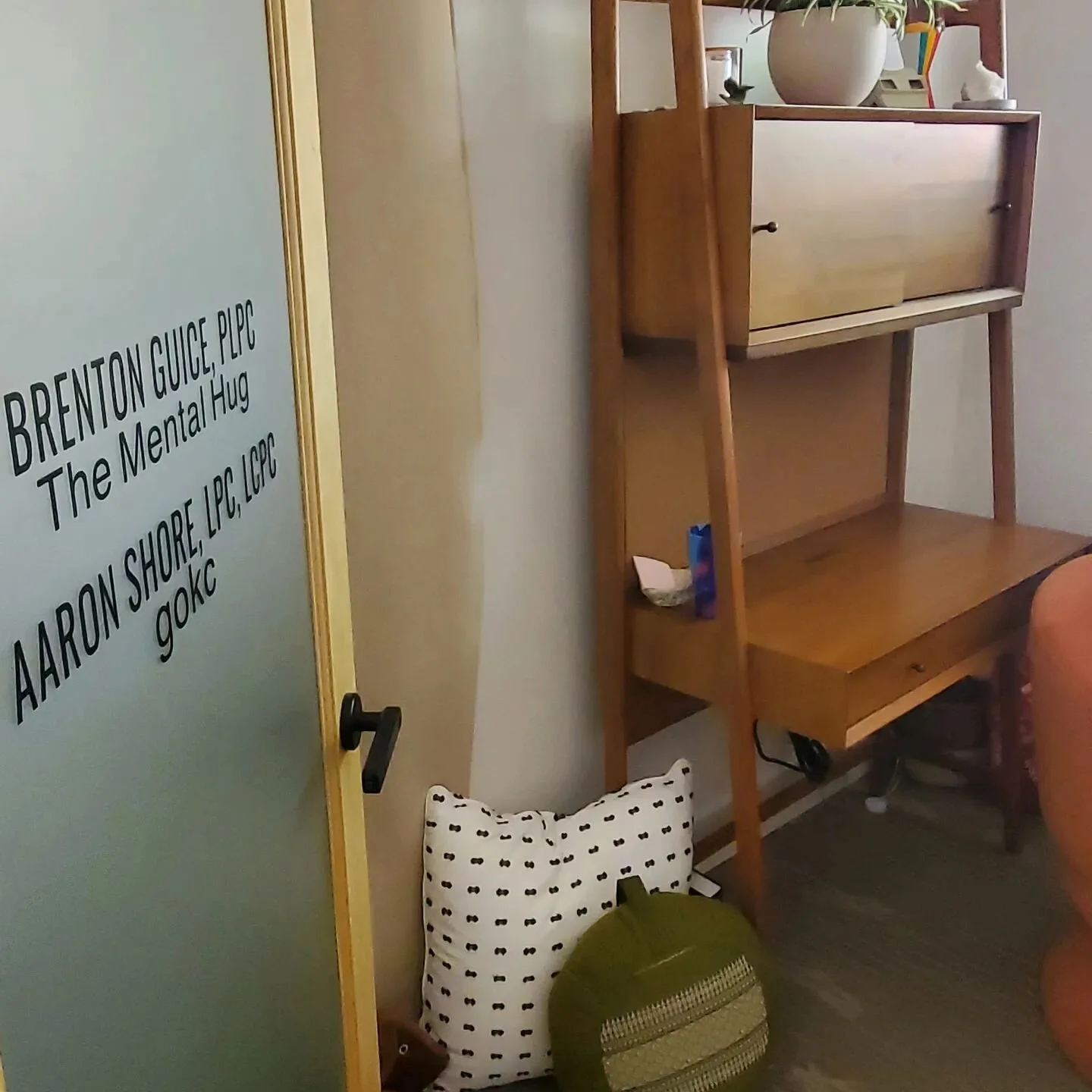 Come on in! Immediate therapy openings for Brenton Guice, PLPC with @thementalhug